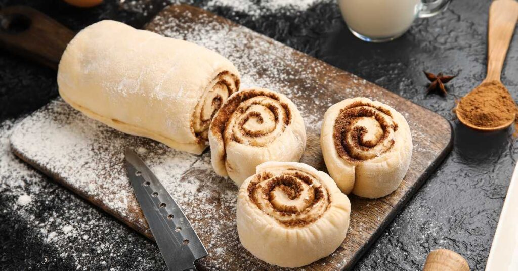 Can You Refrigerate Unbaked Cinnamon Rolls