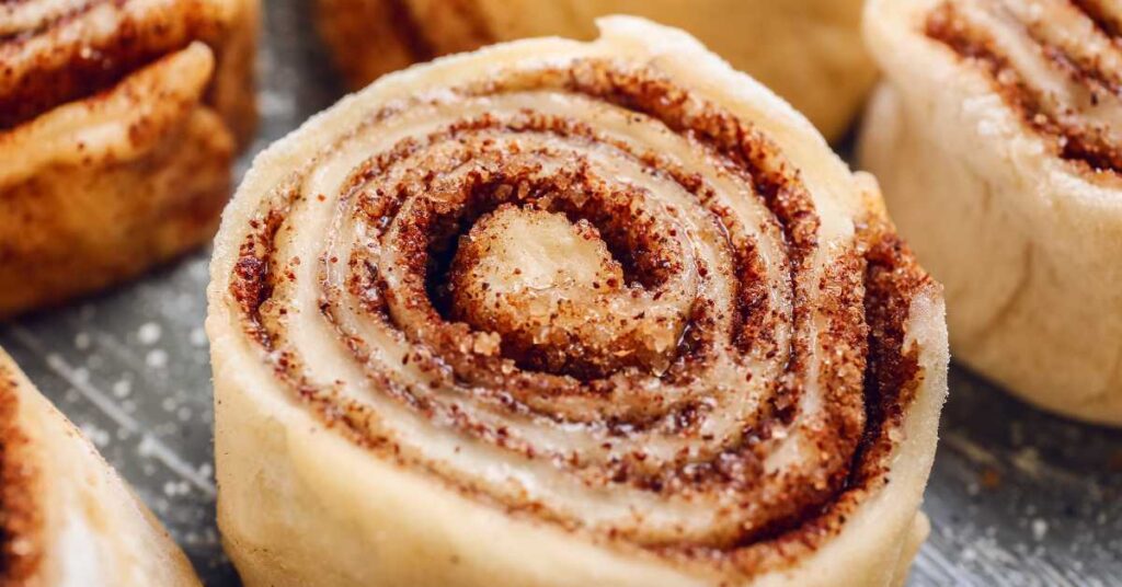 Can You Refrigerate Unbaked Cinnamon Rolls